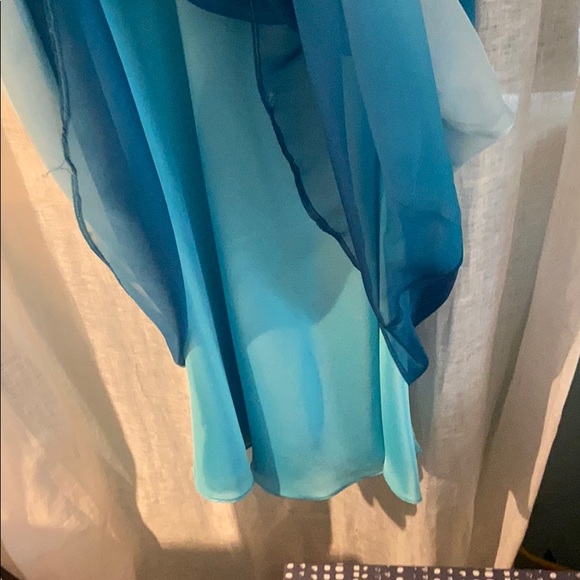 ✨Faypana Couture Prom Dress; FREE jewelry✨ - Picture 6 of 8